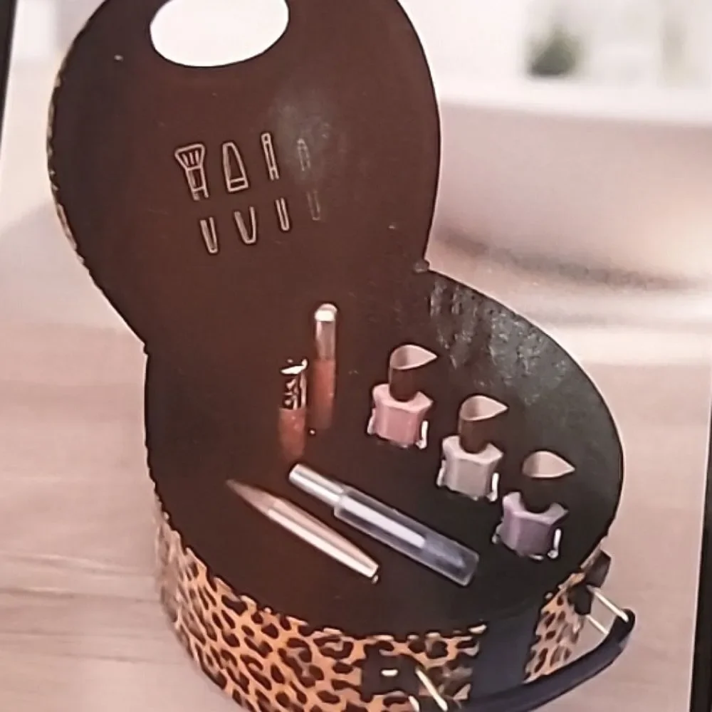 Nicole Miller‎ Tortoise Hard Shell Cosmetic Travel Case